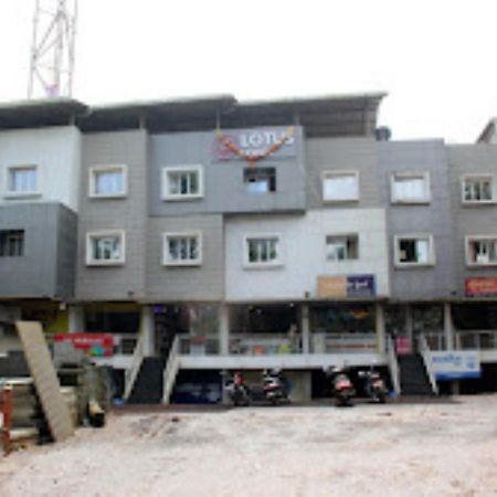 Lotus Lodge Kalmath Kankavali المظهر الخارجي الصورة