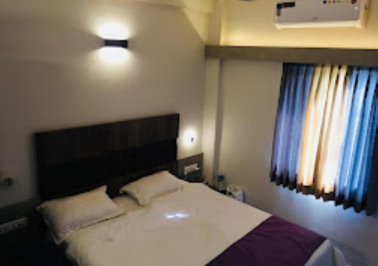 Lotus Lodge Kalmath Kankavali المظهر الخارجي الصورة